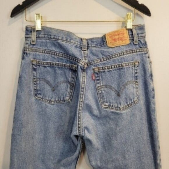 Vintage Levi's 550 Classic Relaxed Fit Tapered Leg High Rise Jeans Light Wash - Picture 5 of 7